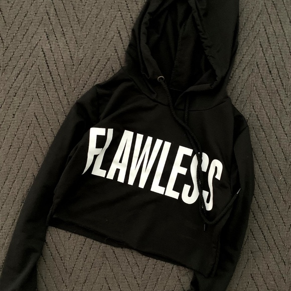 Black Pullover Crop Top Flawless Small - Picture 4 of 5